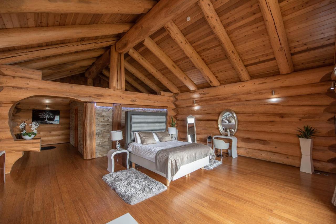 The Log Cabins At The Vu บาธเกต ภายนอก รูปภาพ